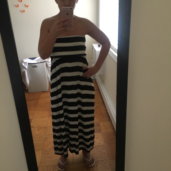 Beautiful Calvin Klein long dress - Picture 2 of 4